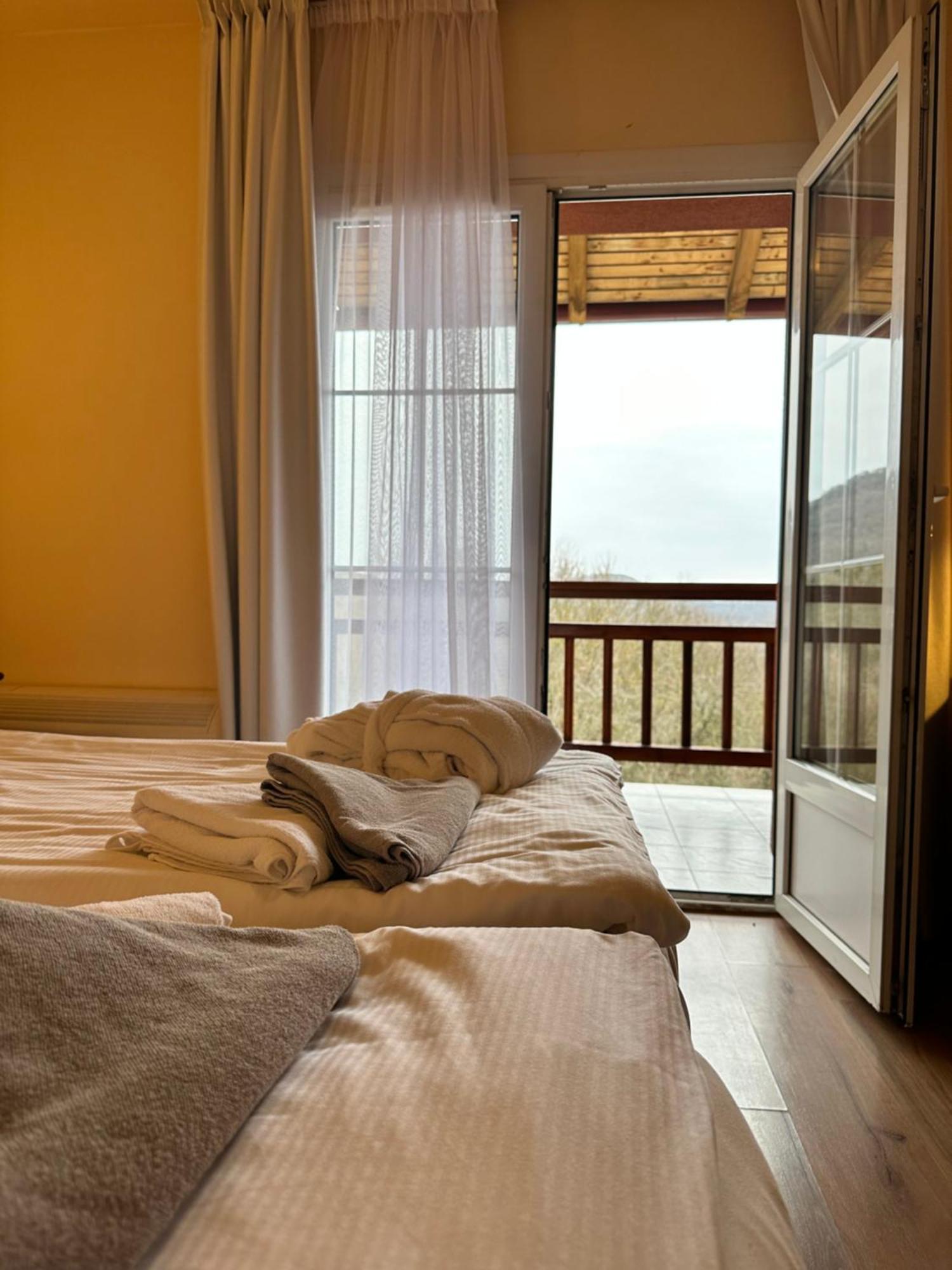 Szent Orban Erdei Wellness Hotel Es Residence Kospallag Bagian luar foto