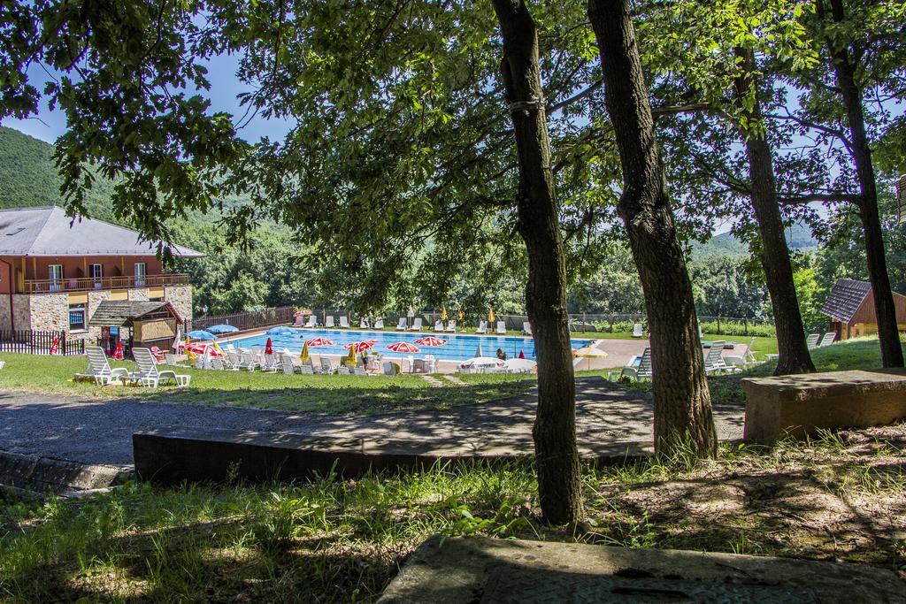 Szent Orban Erdei Wellness Hotel Es Residence Kospallag Bagian luar foto